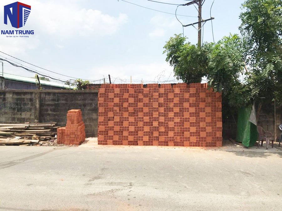 Xây nhà phố 5 tầng tân cổ điển nhà anh Hòa ở Quận 7