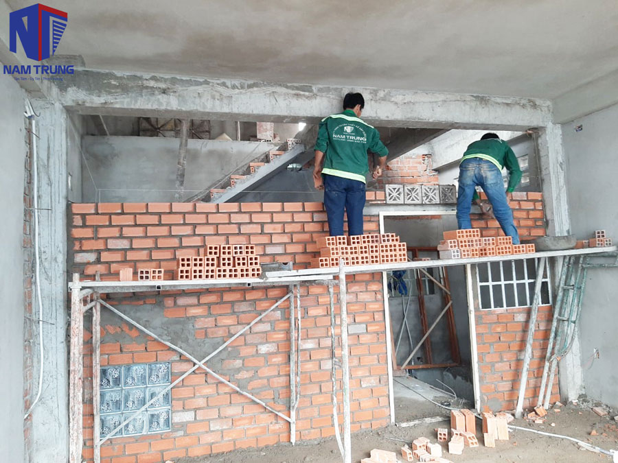 Thi công sửa nhà nâng tầng nhà anh Khoa