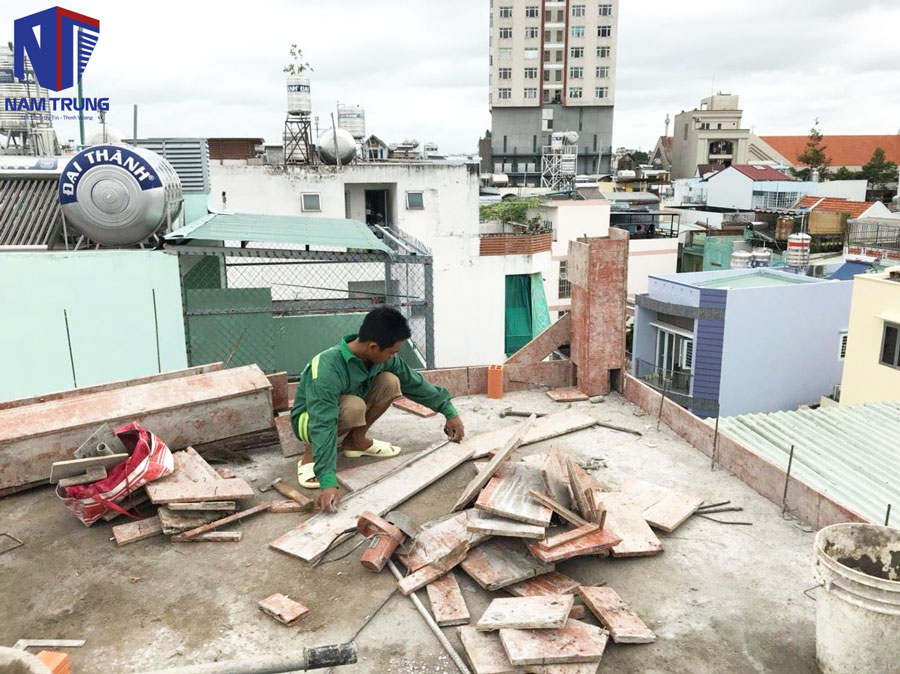 Thi công sửa nhà nâng tầng nhà anh Khoa