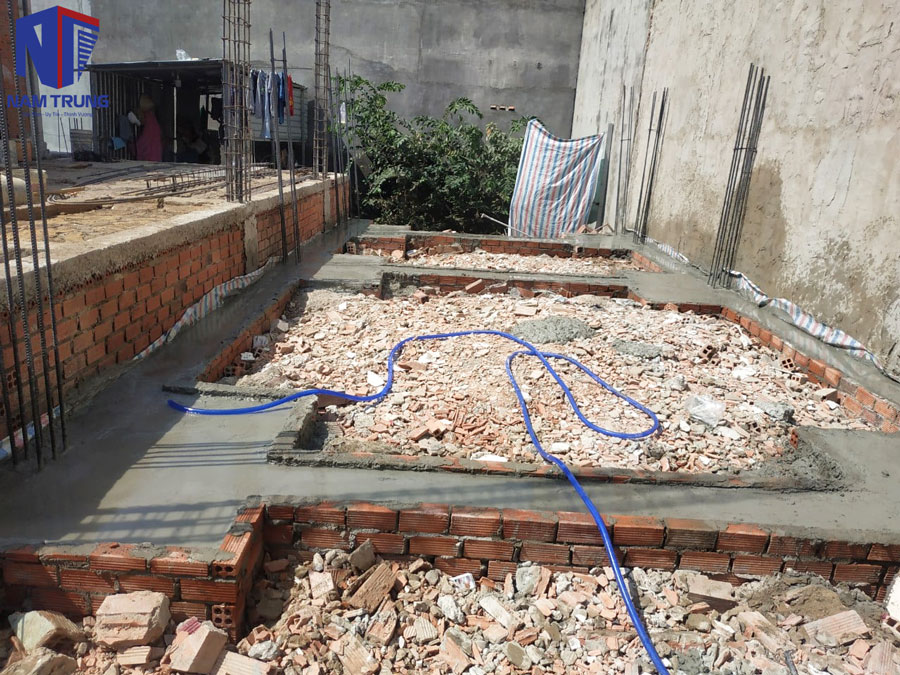 Qúa trình thi công xây nhà phần thô 1 trệt 2 lầu tum nhà chị Trâm Quận 12