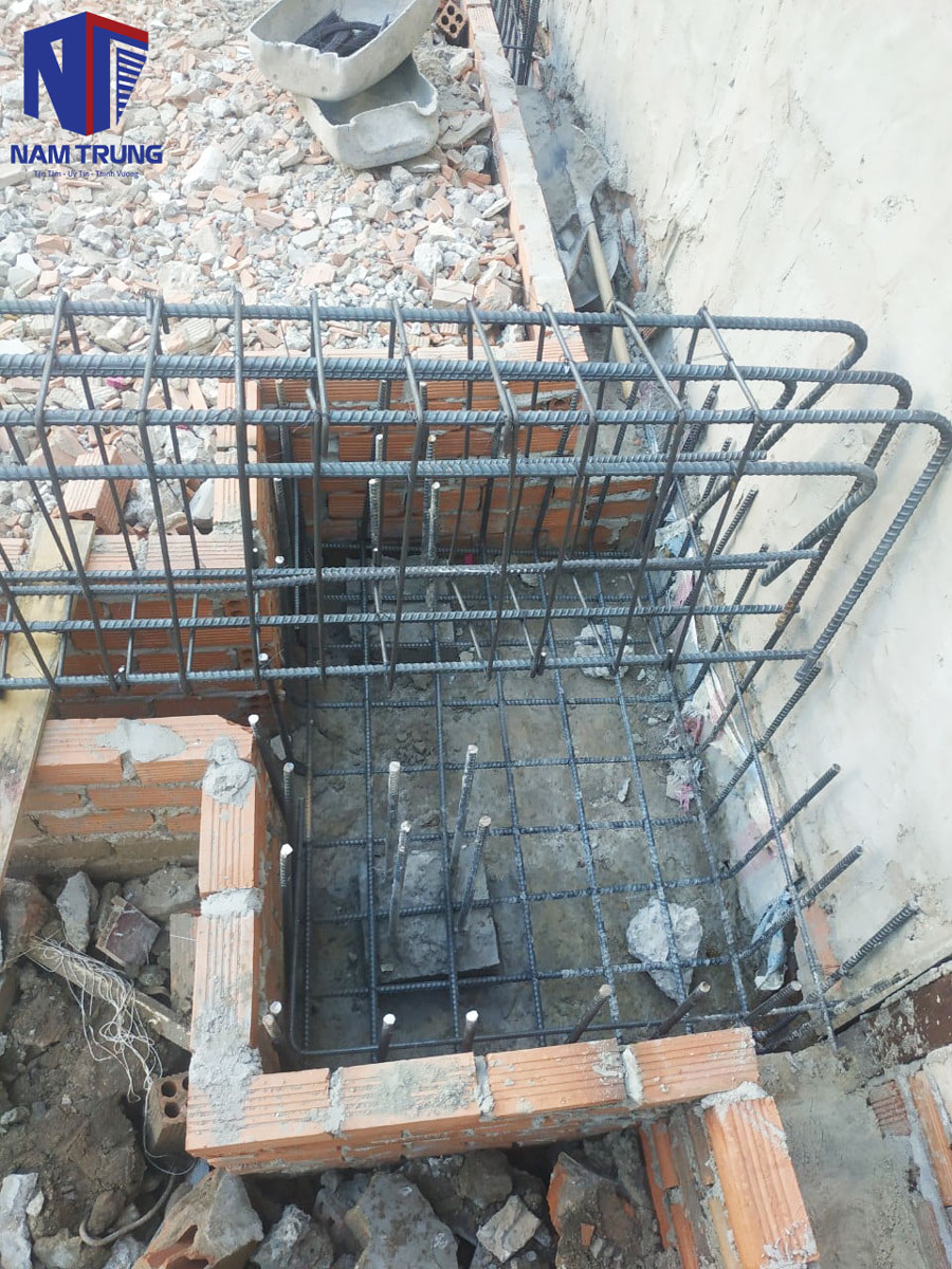 Qúa trình thi công xây nhà phần thô 1 trệt 2 lầu tum nhà chị Trâm Quận 12