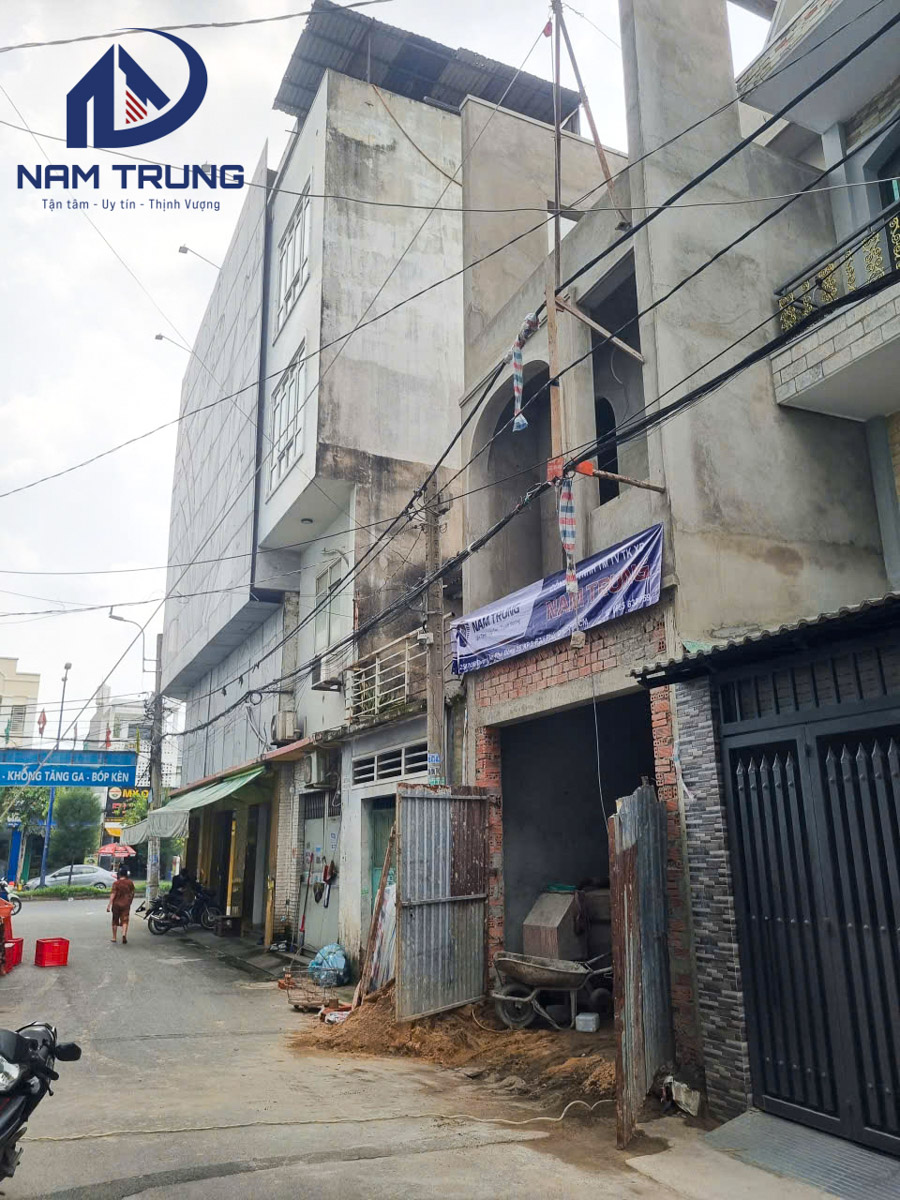 Thi công xây dựng nhà phố 1 trệt 2 lầu 4x15m nhà chị Hằng ở Quận Bình Tân