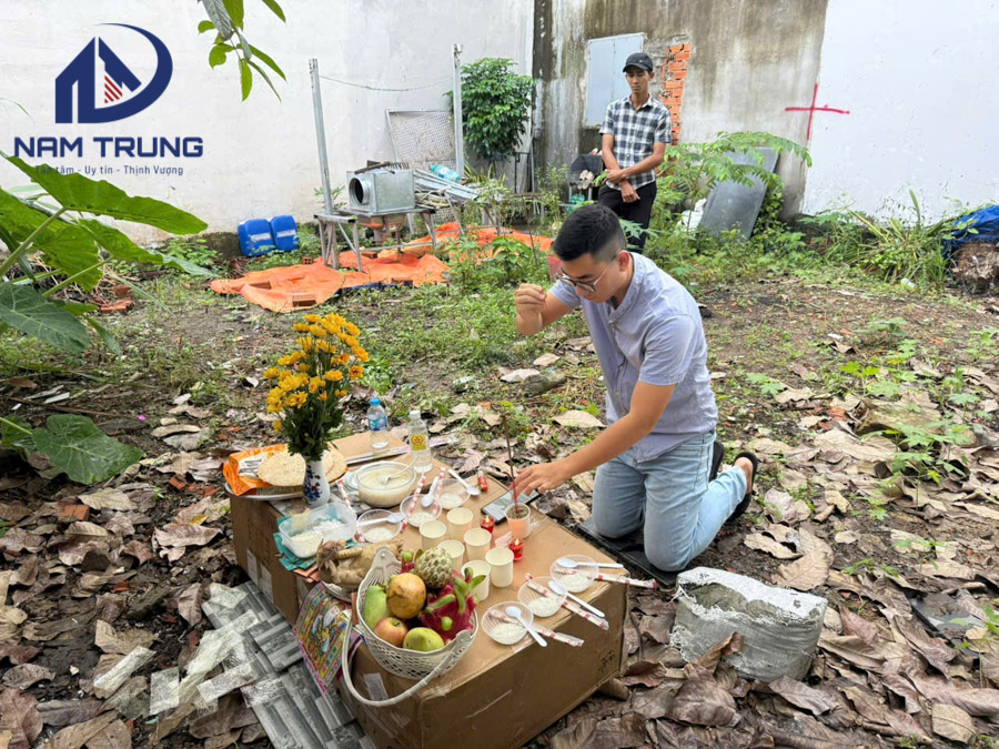Khởi công xây dựng nhà phố 1 trệt 2 lầu sân thượng 4x12.5m anh Tân Quận Bình Tân