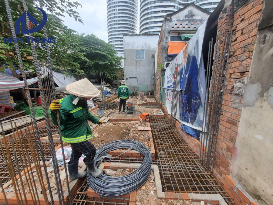 Thi công xây dựng nhà phố 1 trệt 1 lửng 3 lầu sân thượng anh tài ở Bình Thạnh