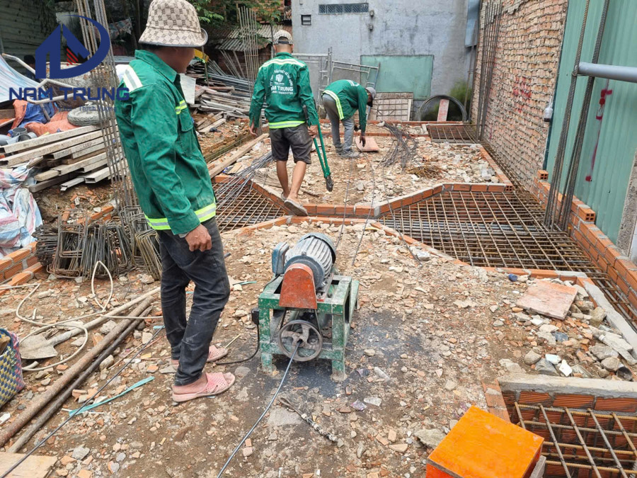 Thi công xây dựng nhà phố 1 trệt 1 lửng 3 lầu sân thượng anh tài ở Bình Thạnh