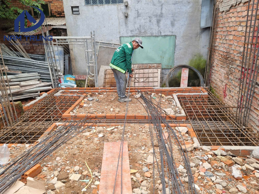 Thi công xây dựng nhà phố 1 trệt 1 lửng 3 lầu sân thượng anh tài ở Bình Thạnh