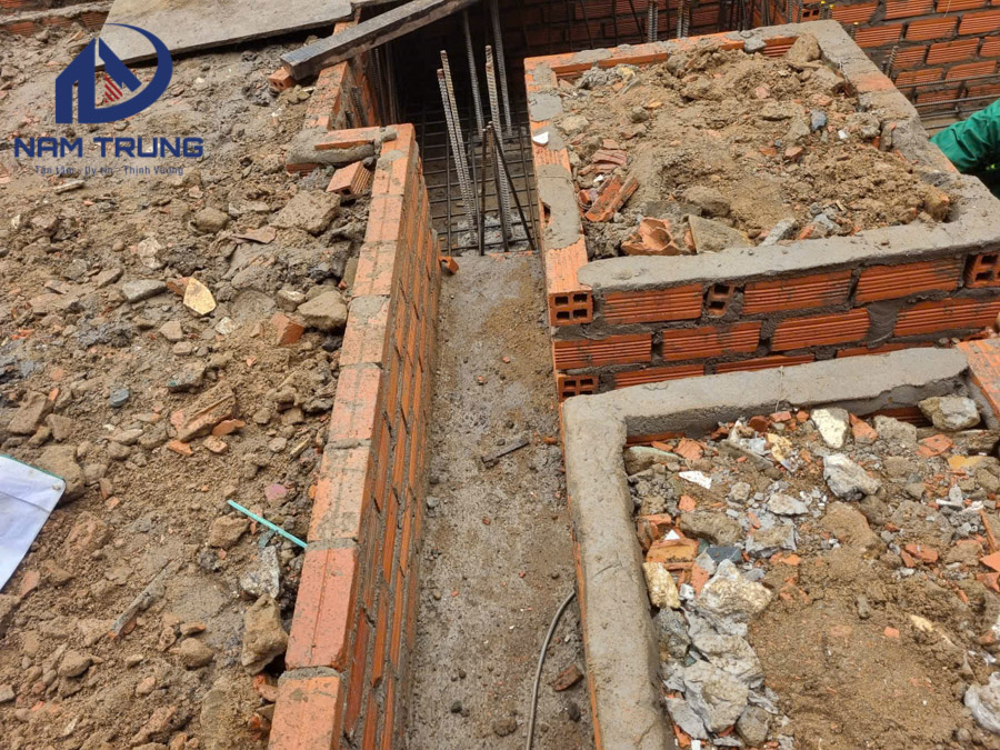 Thi công xây dựng nhà phố 1 trệt 1 lửng 3 lầu sân thượng anh tài ở Bình Thạnh