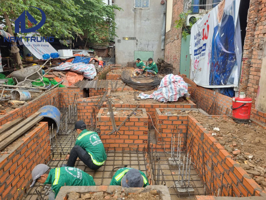 Thi công xây dựng nhà phố 1 trệt 1 lửng 3 lầu sân thượng anh tài ở Bình Thạnh