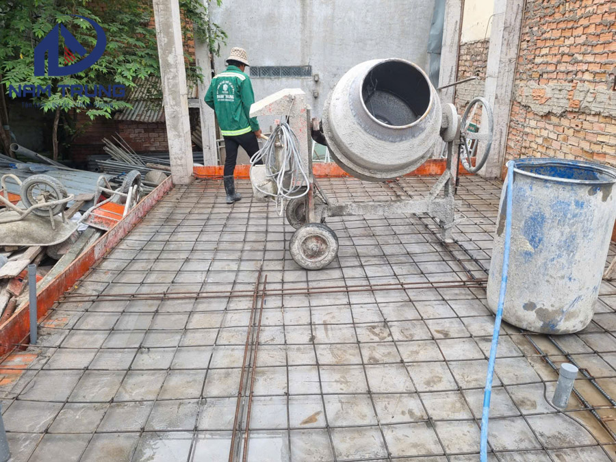 Thi công xây dựng nhà phố 1 trệt 1 lửng 3 lầu sân thượng anh tài ở Bình Thạnh