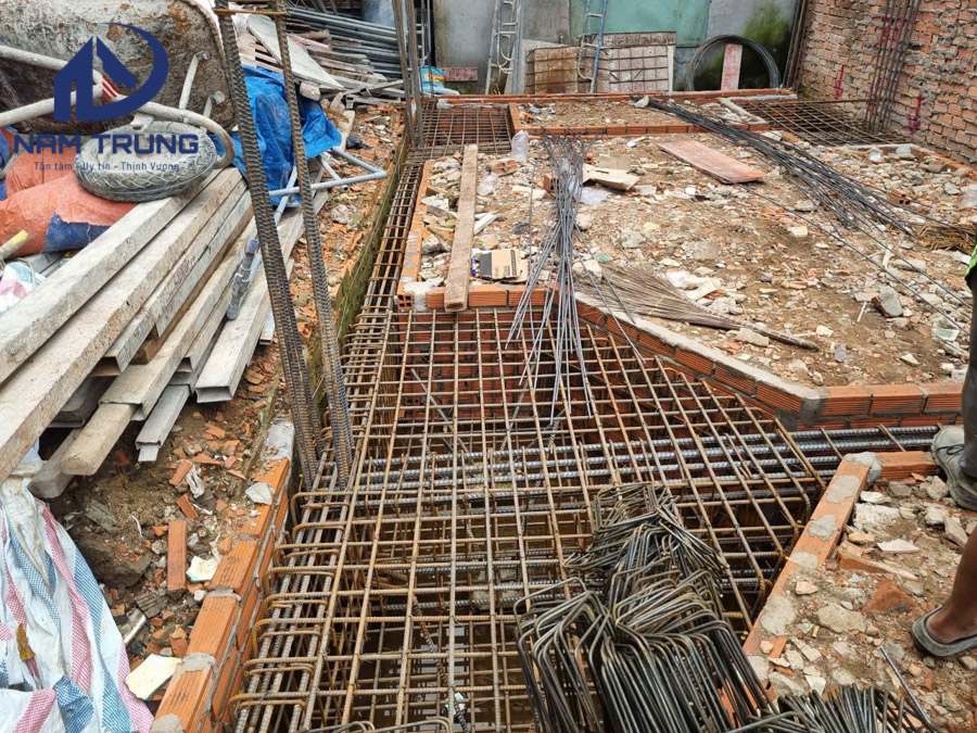 Thi công xây dựng nhà phố 1 trệt 1 lửng 3 lầu sân thượng anh tài ở Bình Thạnh