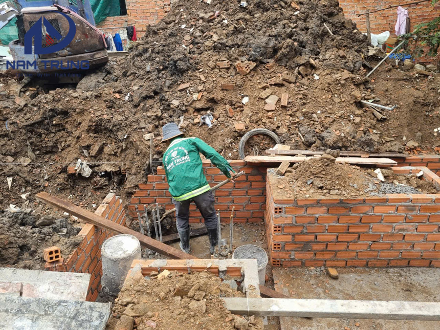 Thi công xây dựng nhà phố 1 trệt 1 lửng 3 lầu sân thượng anh tài ở Bình Thạnh