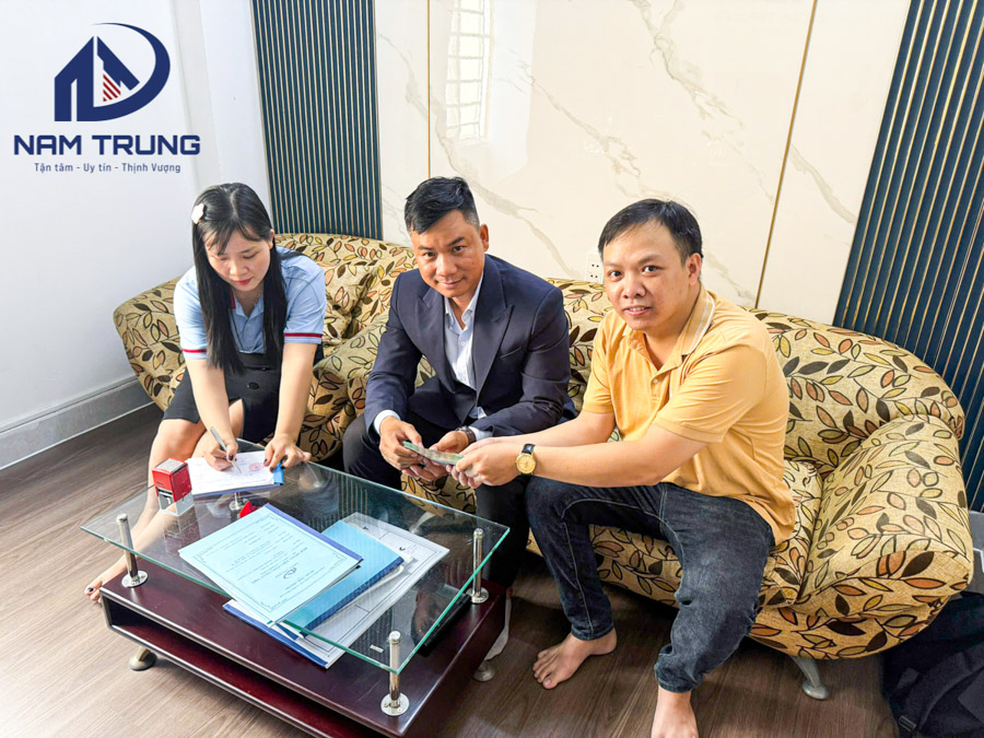 Xây Dựng Nam Trung ký liền 5 hợp đồng ngay ngày đầu