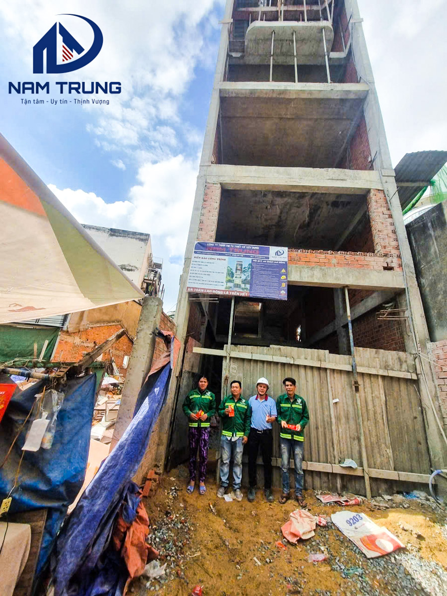 Thi công xây dựng nhà phố 1 trệt 1 lửng 3 lầu sân thượng anh tài ở Bình Thạnh