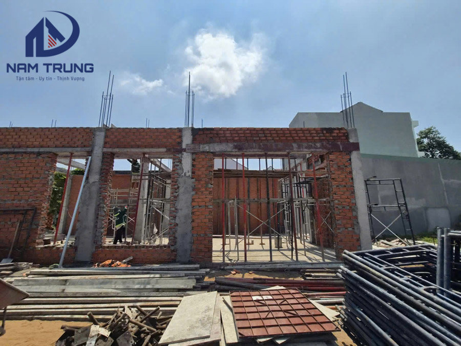 Thi công xây dựng biệt thự 3 tầng nhà anh Đá Quận 9 TPHCM