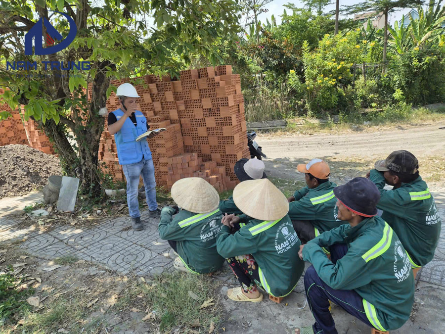 Thi công xây dựng biệt thự 3 tầng nhà anh Đá Quận 9 TPHCM
