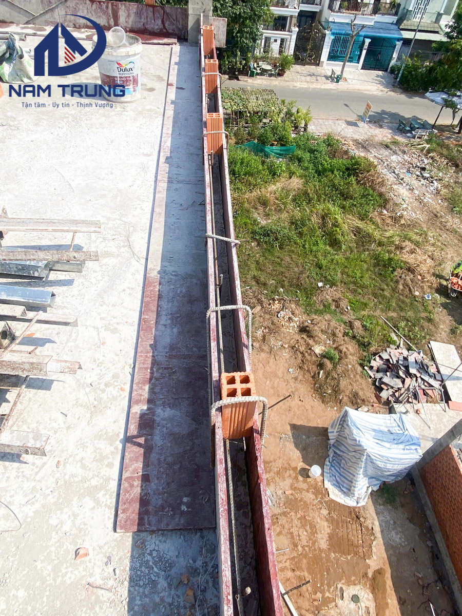 Thi công xây dựng biệt thự 3 tầng nhà anh Đá Quận 9 TPHCM
