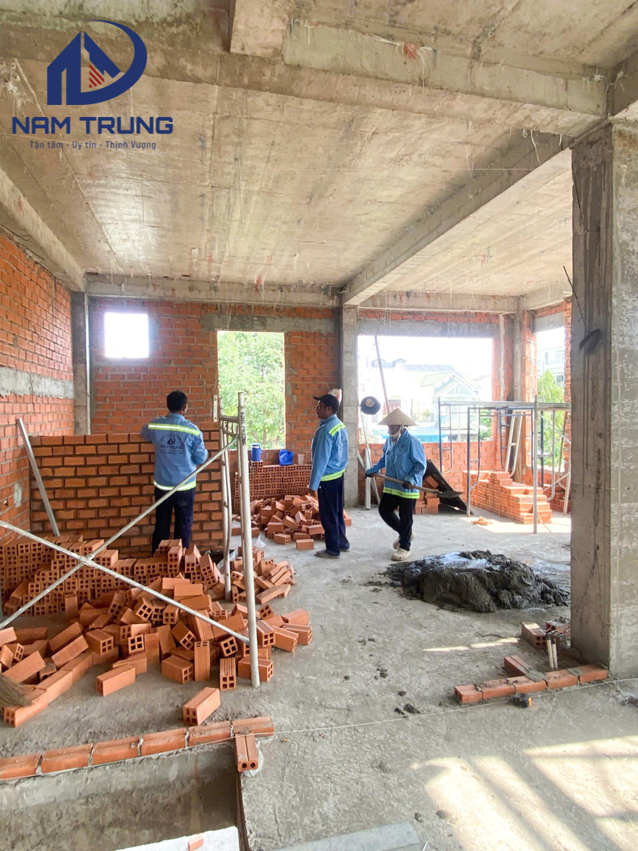 Thi công xây dựng biệt thự 3 tầng nhà anh Đá Quận 9 TPHCM