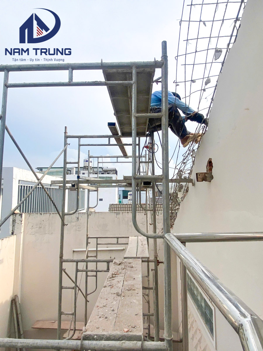 Thi công cải tạo nâng tầng và thay đổi mặt tiền nhà cho gia đình anh Hùng tại Gò Vấp