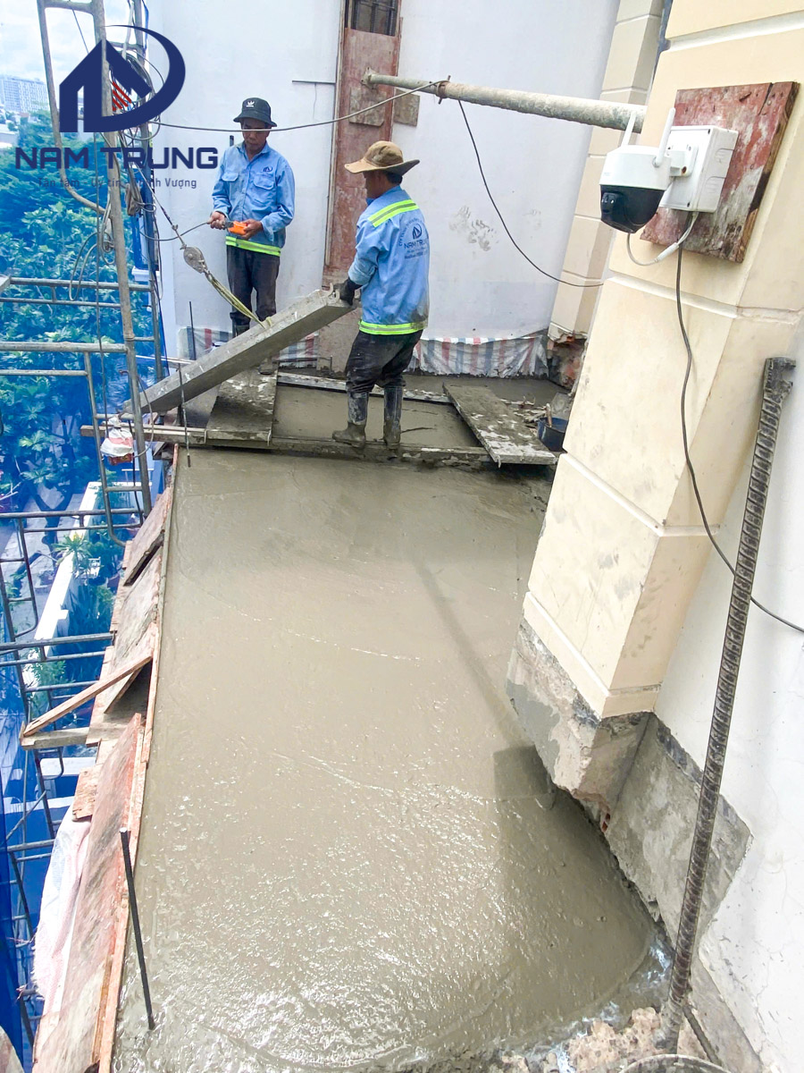 Thi công cải tạo nâng tầng và thay đổi mặt tiền nhà cho gia đình anh Hùng tại Gò Vấp