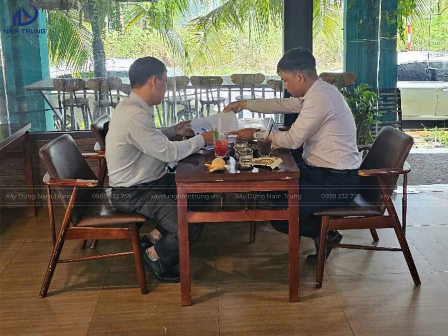 Kí hợp đồng xây dựng trọn gói nhà phố 1 trệt 1 lửng 2 lầu nhà anh Phước ở Phường Bình Thạnh TPHCM
